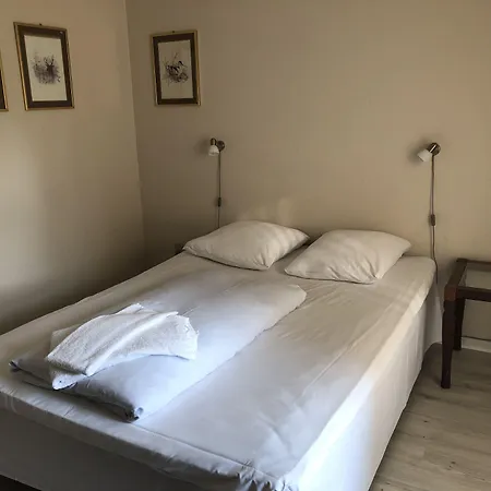 Motel Apartments Motel 3*