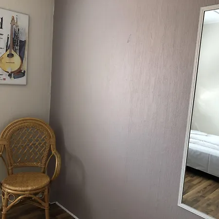 Motel Apartments Тённер
