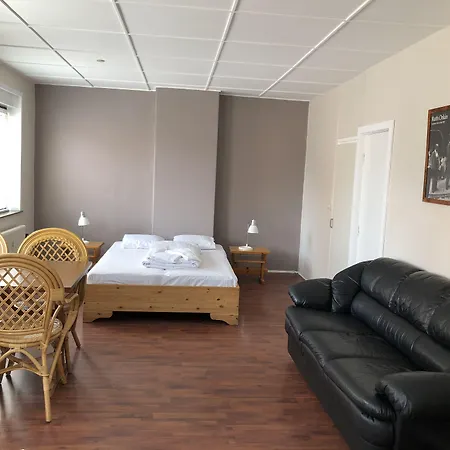 מוטל Motel Apartments 3*