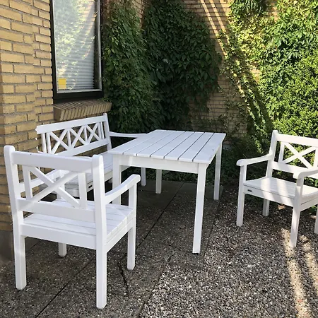 Motel Apartments מוטל 3*