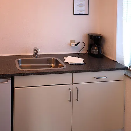 Motel Apartments Motel 3*